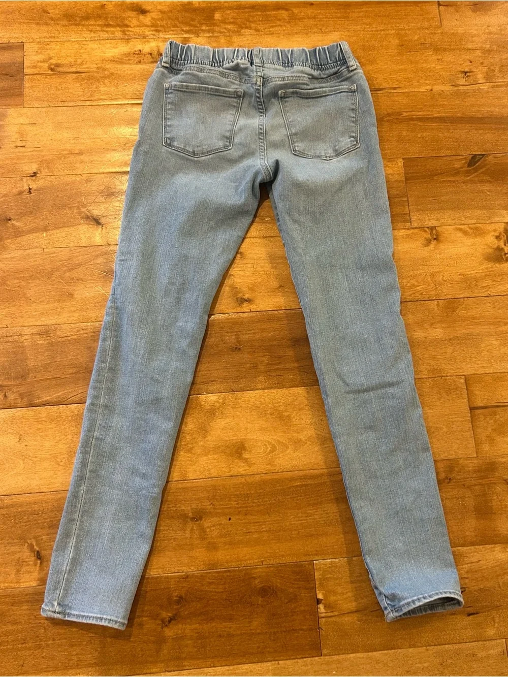 GAP Light Wash Kids Skinny Jeans/Jeggings with distressed accents